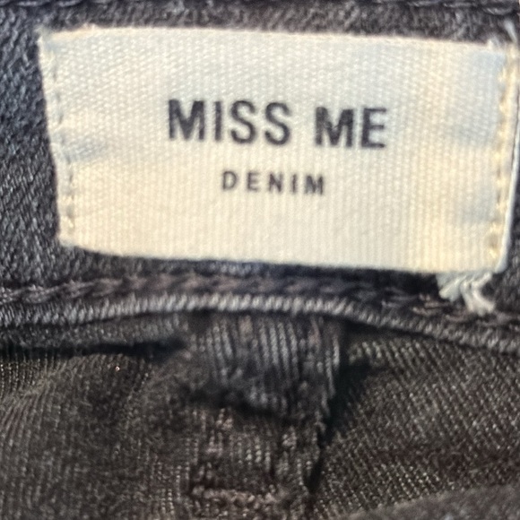 MISS ME Mid-Rise Cropped Jeans Women's Size 27 straight Spring! - Picture 8 of 10
